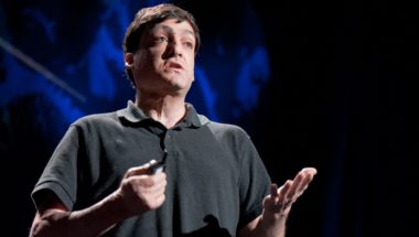 Dan Ariely: Our buggy moral code