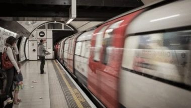 Optical Illusion - Train Moves Both Ways